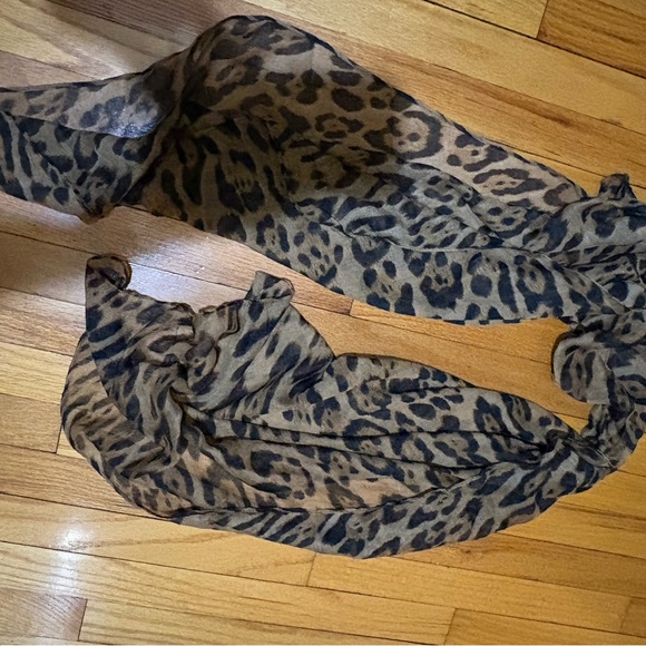 Leopard Print Scarf - Picture 1 of 1